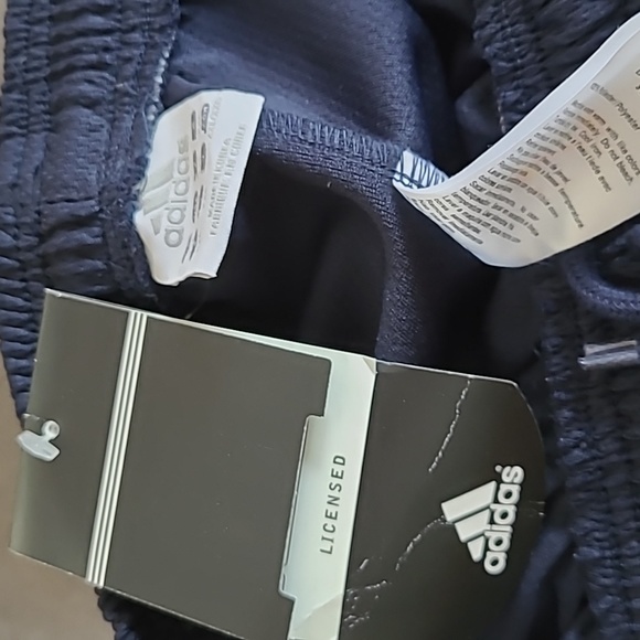 NWT Boston Red socks shorts..size XXL - Picture 2 of 4